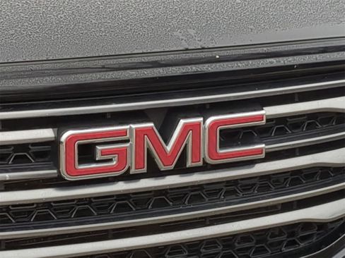 Used 2017 GMC Acadia SLT image 19