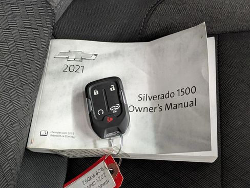 Used 2021 Chevrolet Silverado 1500 LT w/ Bed Protection Package image 14