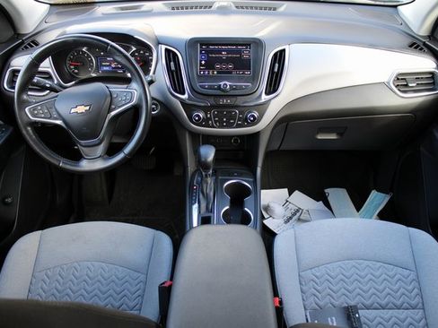 Used 2022 Chevrolet Equinox LT w/ Driver Convenience Package image 14