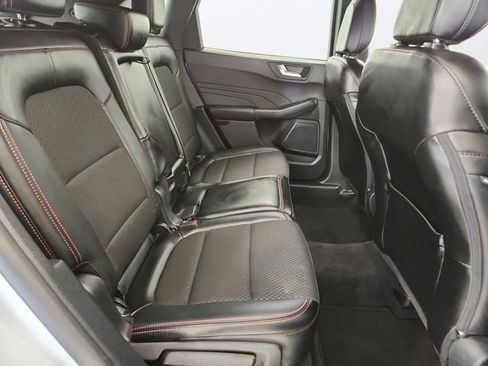 Used 2025 Ford Escape ST-Line Select AWD/4WD image 25