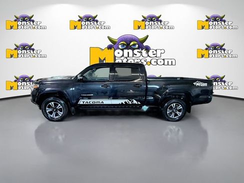 Used 2017 Toyota Tacoma 4x4 Double Cab image 7