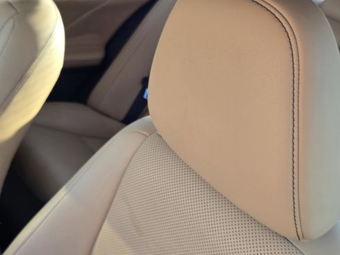 Used 2016 Lexus IS 300 AWD w/ Navigation System Package image 11