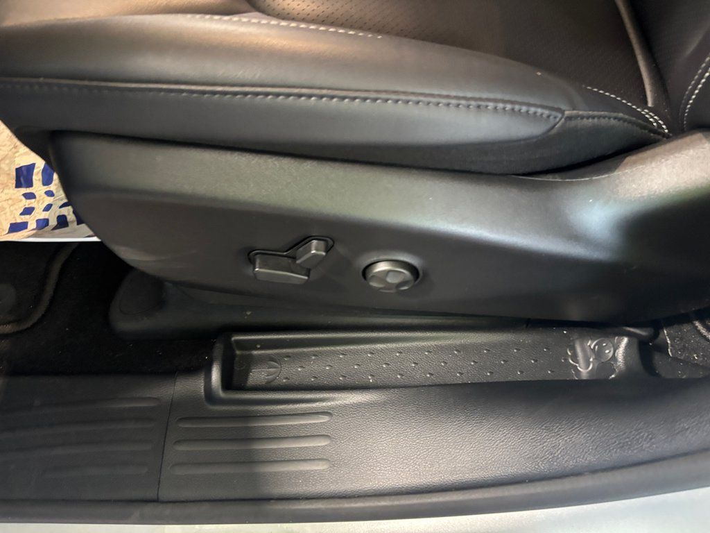 New 2026 Chrysler Pacifica Select FWD image 13