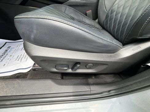 Used 2022 Mitsubishi Outlander SEL AWD/4WD image 18