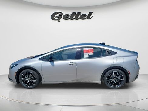 New 2026 Toyota Prius Limited FWD image 8