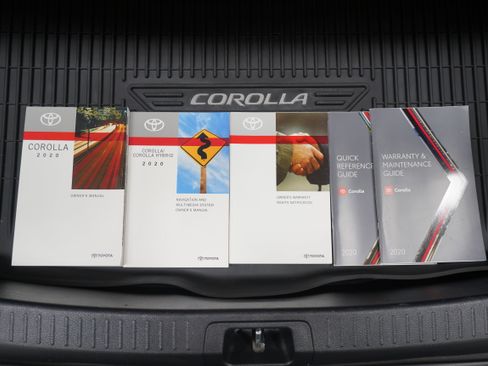 Used 2020 Toyota Corolla LE FWD image 21