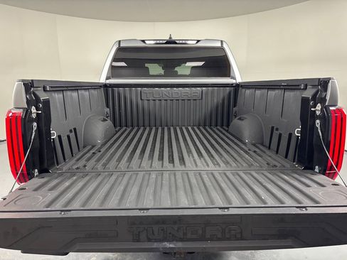 Used 2024 Toyota Tundra Limited AWD/4WD image 30