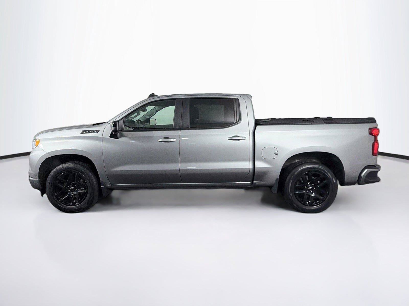 Used 2023 Chevrolet Silverado 1500 RST AWD/4WD image 8