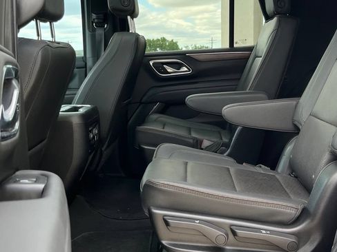 Used 2024 Chevrolet Tahoe High Country AWD/4WD image 14