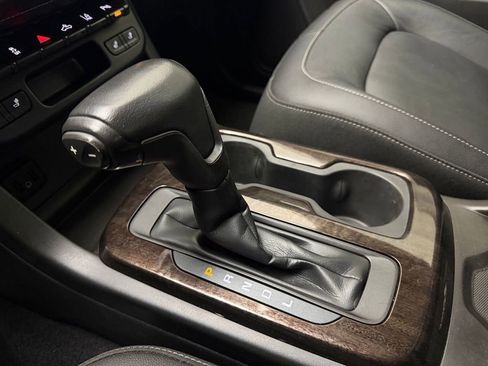 Used 2020 GMC Canyon SLT w/ Driver Alert Package AWD/4WD image 26