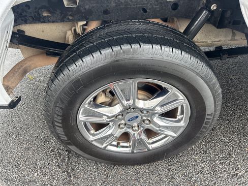 Used 2018 Ford F150 XLT w/ Equipment Group 302A Luxury AWD/4WD image 50