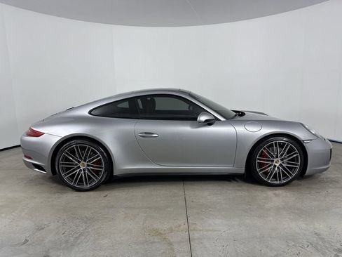 Certified 2017 Porsche 911 Carrera 4S image 8
