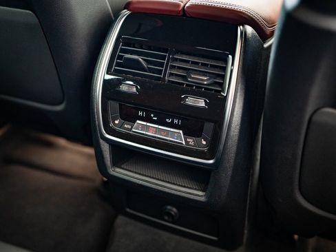 Used 2024 BMW X6 M60i w/ Dynamic Handling Package image 35