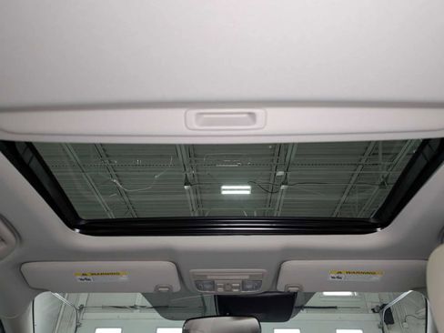 Used 2020 Honda Civic EX image 17
