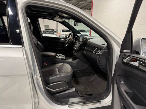 Used 2018 Mercedes-Benz GLE 350 GLE 350 4MATIC Sport Utility 4 w/ Premium 1 Package image 48