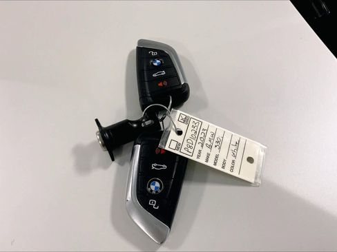 Used 2023 BMW 330i 330i w/ M Sport Package image 14