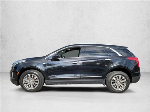 Used 2017 Cadillac XT5 Luxury w/ Driver Awareness Package FWD image 8
