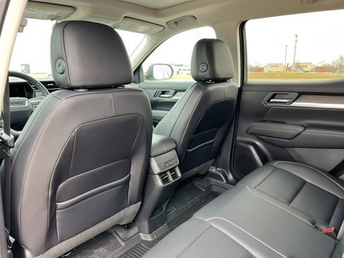 New 2026 GMC Terrain Denali w/ LPO, Floor Liner Package image 35