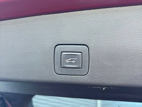 Used 2023 Buick Encore GX Select w/ Sport Touring Package FWD image 21