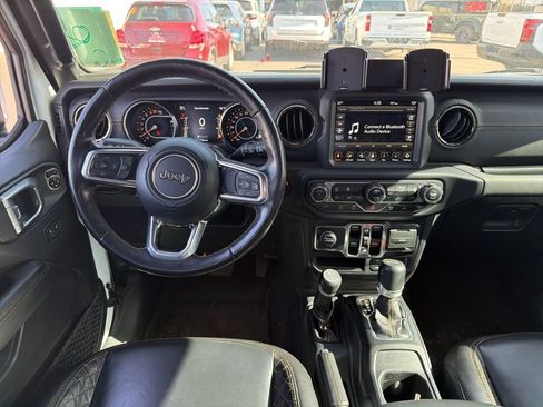 Used 2021 Jeep Wrangler Unlimited Sahara AWD/4WD image 9
