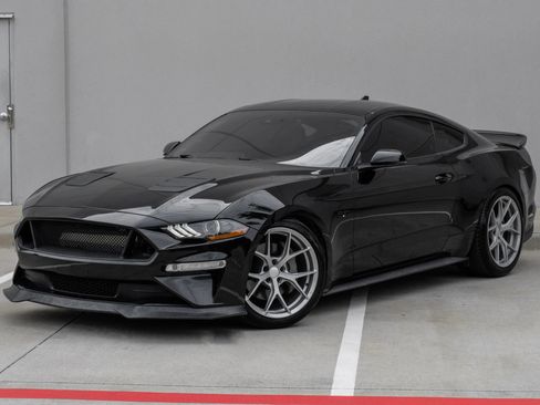 Used 2020 Ford Mustang GT Premium w/ Equipment Group 401A RWD image 11