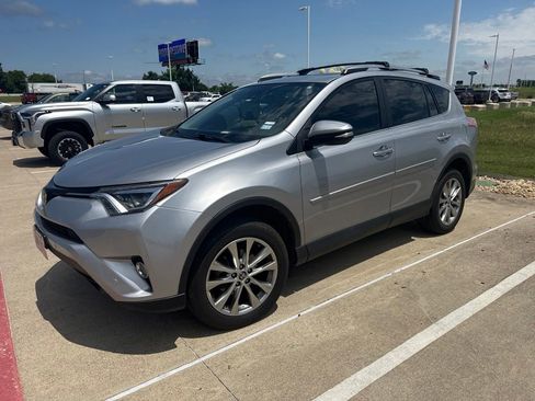 Used 2017 Toyota RAV4 Limited w/ Advanced Technology Package FWD image 5