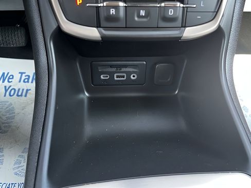 Used 2023 GMC Terrain Denali image 33