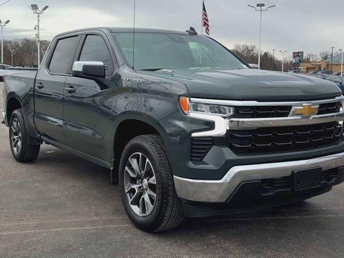 Used 2025 Chevrolet Silverado 1500 LT image 8