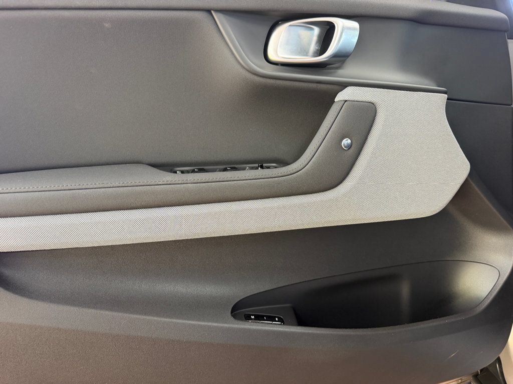 Used 2024 Polestar Polestar 2 AWD/4WD image 17