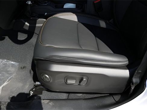 New 2025 Jeep Wrangler Unlimited Sahara image 13