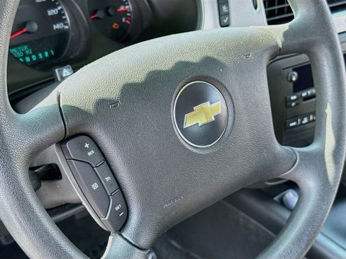 Used 2006 Chevrolet Monte Carlo LS FWD image 12