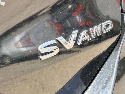 Used 2017 Nissan Rogue SV AWD/4WD image 6