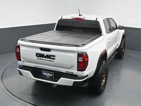 Used 2023 GMC Canyon AT4 w/ Technology Package image 15