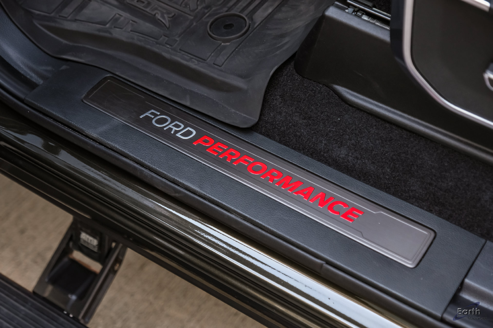 Used 2025 Ford F150 Raptor AWD/4WD image 44