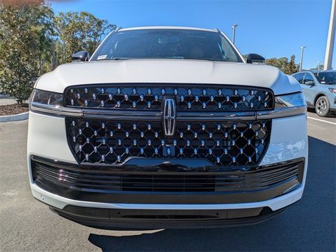 New 2025 Lincoln Navigator Black Label image 9