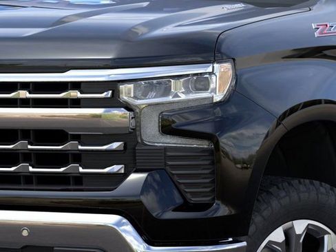 New 2026 Chevrolet Silverado 1500 LTZ w/ Z71 Off-Road Package AWD/4WD image 10