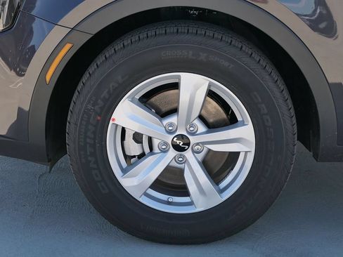 New 2026 Kia Sorento LX FWD image 37