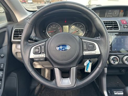 Used 2018 Subaru Forester 2.5i Premium w/ All-Weather Package image 13