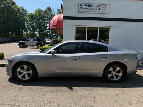 Used 2018 Dodge Charger SXT Plus RWD image 49