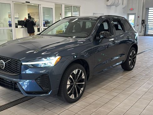 New 2026 Volvo XC60 T8 Plus w/ Climate Package AWD/4WD image 9