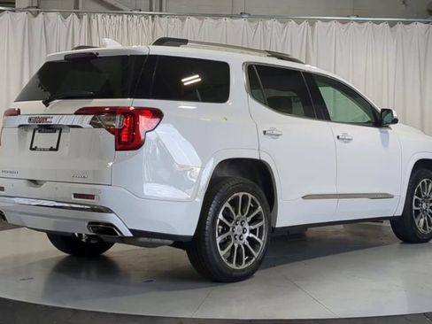 Used 2023 GMC Acadia Denali w/ Denali Technology Package AWD/4WD image 10