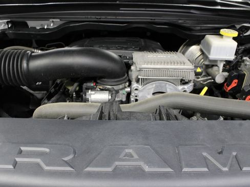 Used 2020 RAM 1500 Laramie AWD/4WD image 33