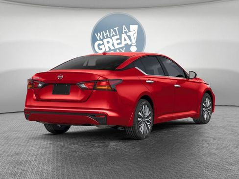 New 2026 Nissan Altima 2.5 SV FWD image 3