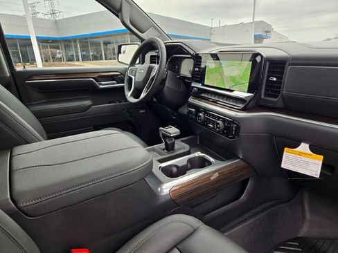 New 2026 Chevrolet Silverado 1500 LT Trail Boss w/ Convenience Package II image 5