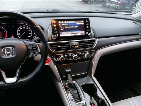 Used 2018 Honda Accord EX-L image 6