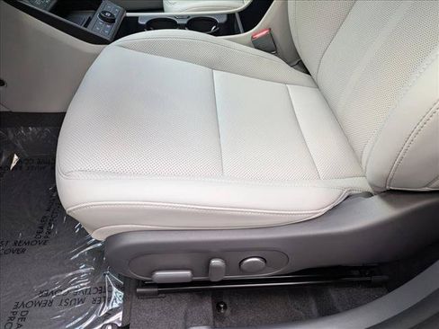 New 2026 Hyundai Kona SEL Premium AWD/4WD image 4