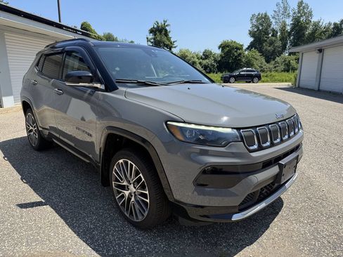 Used 2022 Jeep Compass Limited w/ Elite Group AWD/4WD image 8