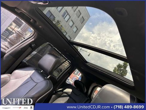 Used 2023 Jeep Grand Cherokee Overland w/ Luxury Tech Group IV image 13