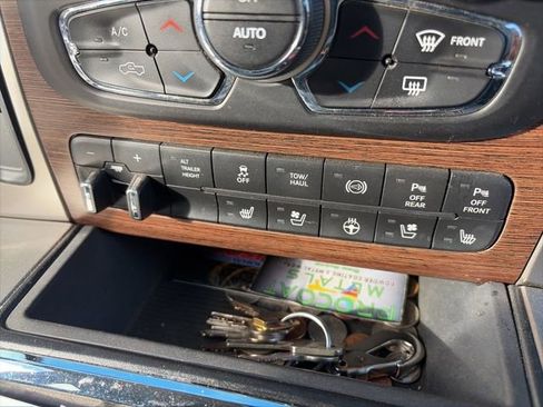 Used 2016 RAM 2500 Laramie image 32