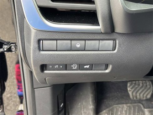 Certified 2026 Nissan Rogue SV image 30